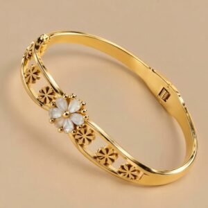 Nacre Flower Bracelet